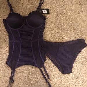 Frederick’s of Hollywood Purple Bustier Set Sz L